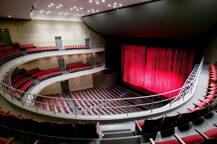 昭和音楽大学 テアトロ・ジーリオ・ショウワ